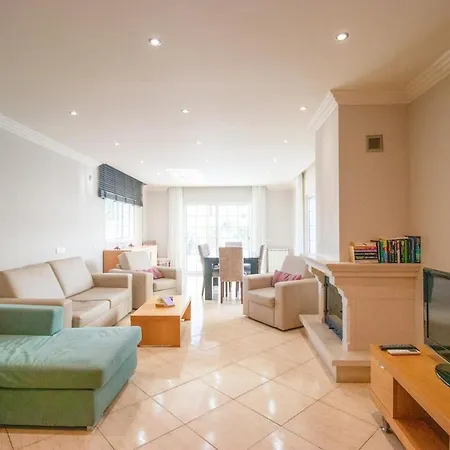 Willa Cinema - Perfect Union